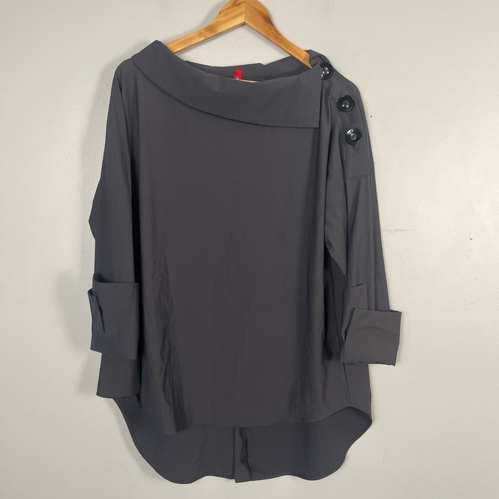 IC BY CONNIE K grey boat neck button detail tunic blouse size medium
